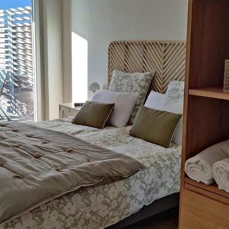 Le Petit Port - 4 Etoiles - Standing, Vue Lac, Calme, Piscine * אקס-לה-באינס